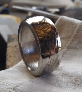 1973-50-pence-coin-ring